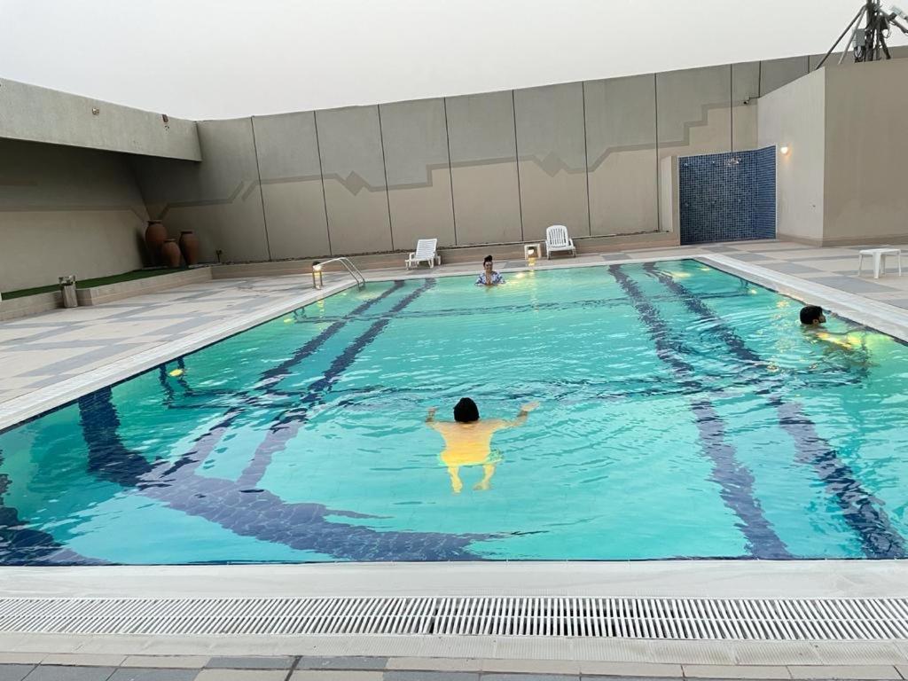 Appartamento Travelers Backpackers Dubai Esterno foto