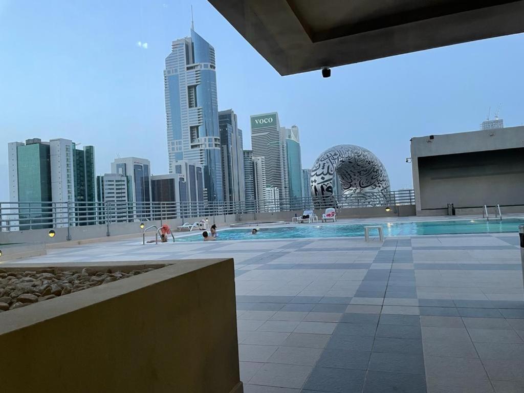 Appartamento Travelers Backpackers Dubai Esterno foto