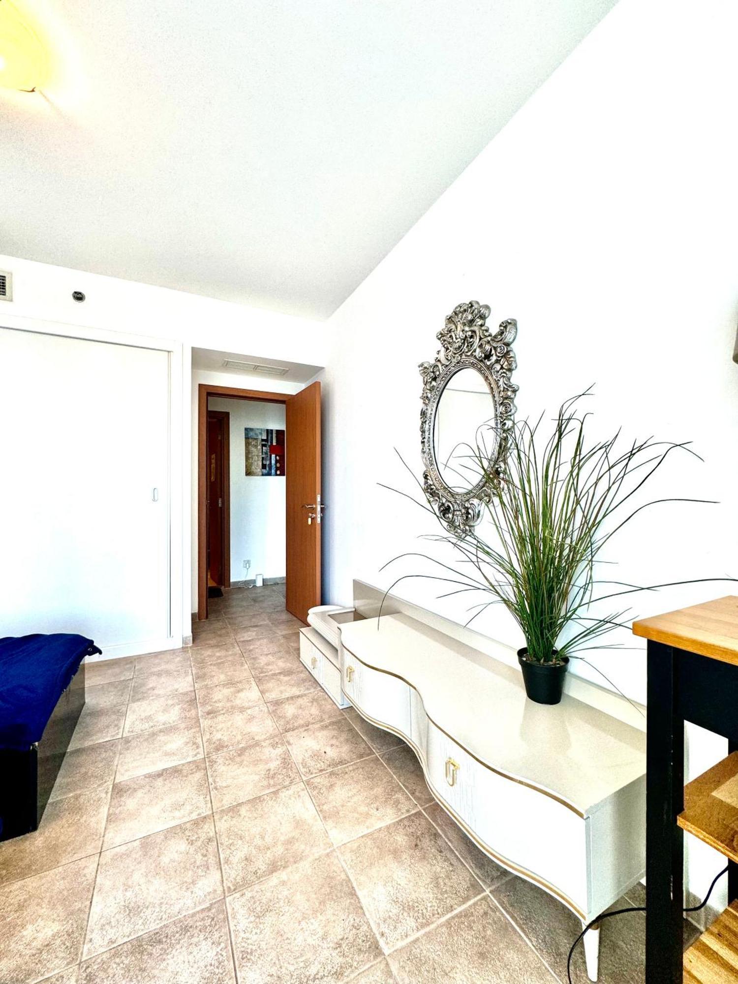 Appartamento Travelers Backpackers Dubai Esterno foto