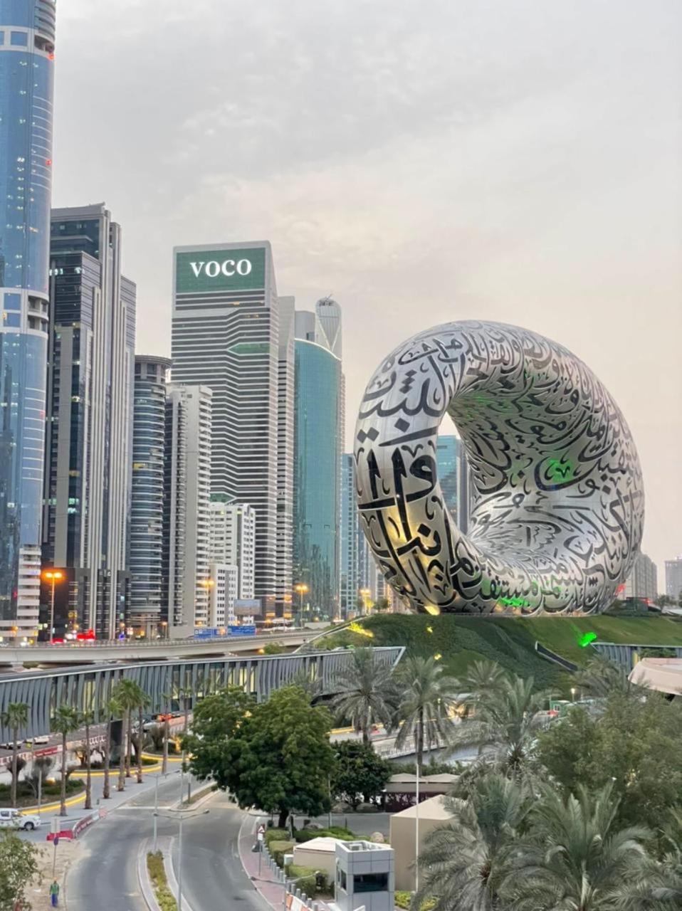 Appartamento Travelers Backpackers Dubai Esterno foto